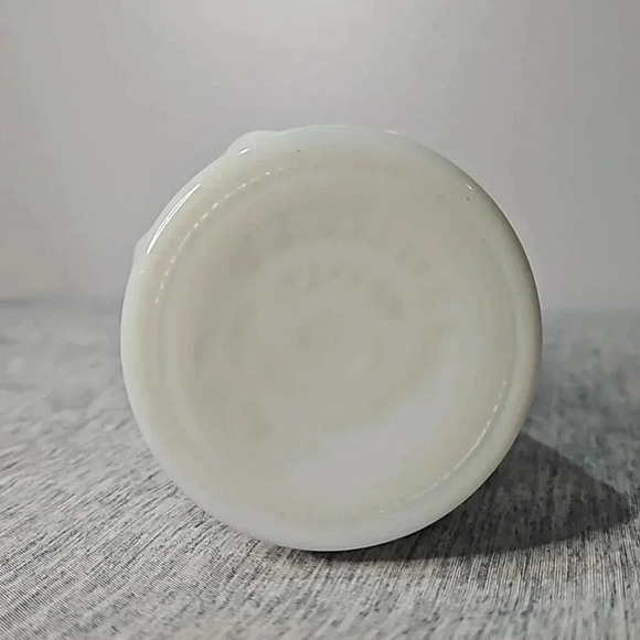 MILK GLASS VASE - Picture 6 of 8